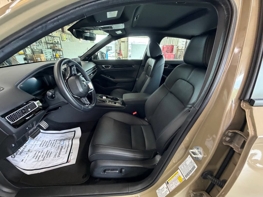 Used 2025 Honda Civic Sport Touring image 9