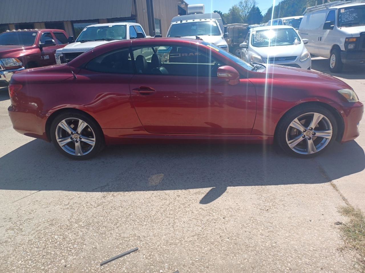 Used 2013 Lexus IS 250C w/ Luxury Pkg RWD image 4