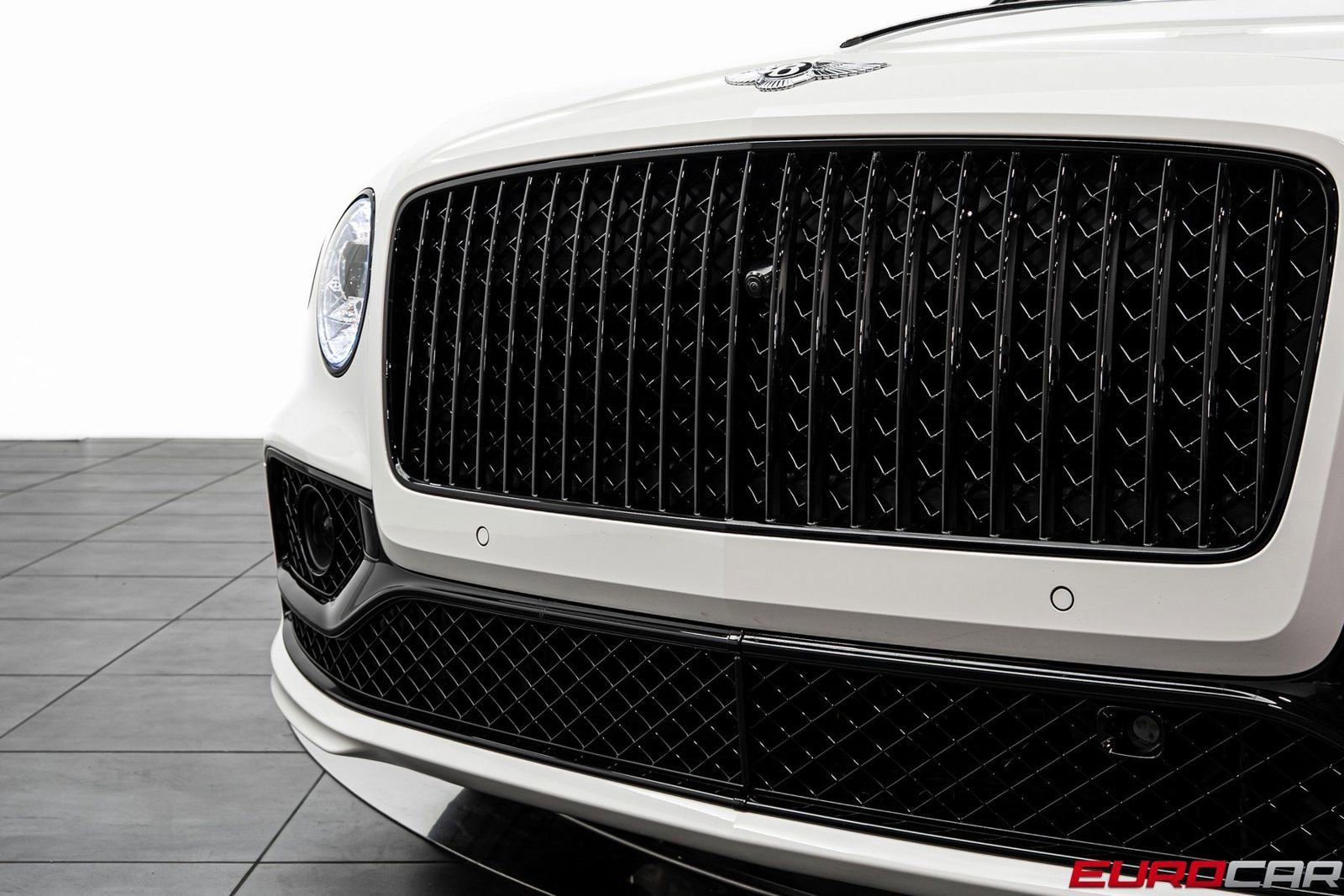 Used 2023 Bentley Flying Spur V8 AWD/4WD image 11