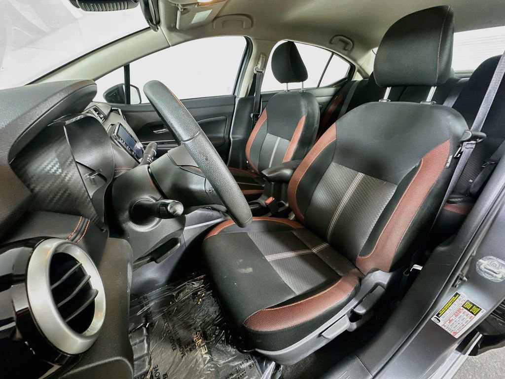 Used 2025 Nissan Versa SR w/ Trunk Package FWD image 15