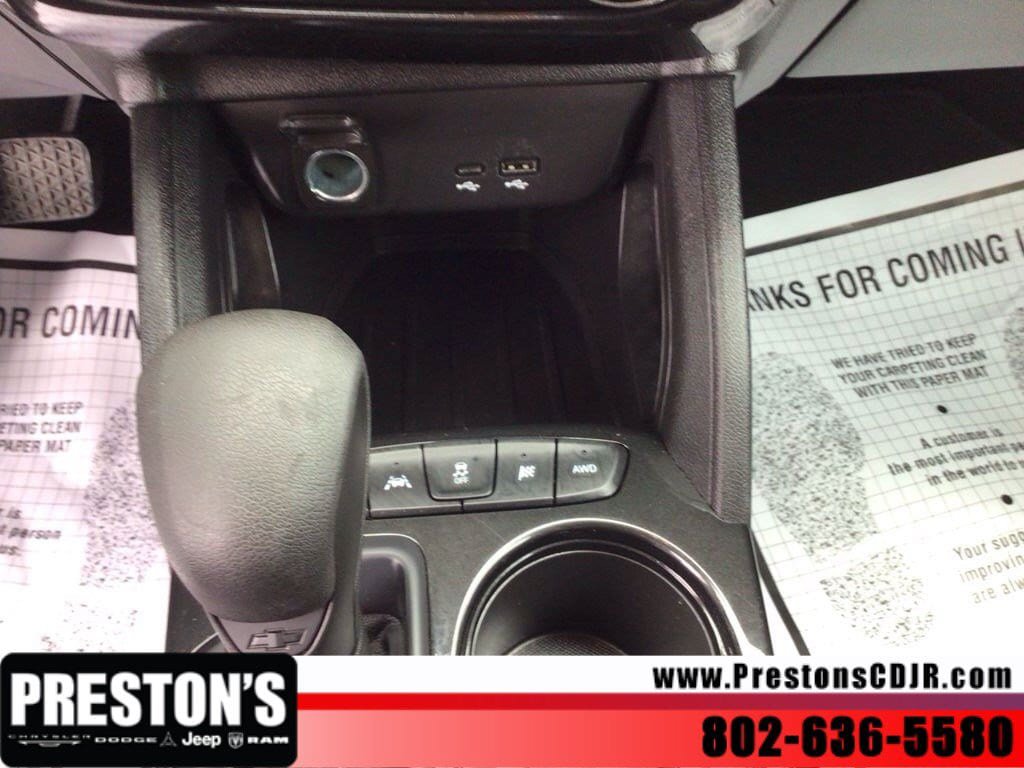 Used 2025 Chevrolet TrailBlazer LT AWD/4WD image 22