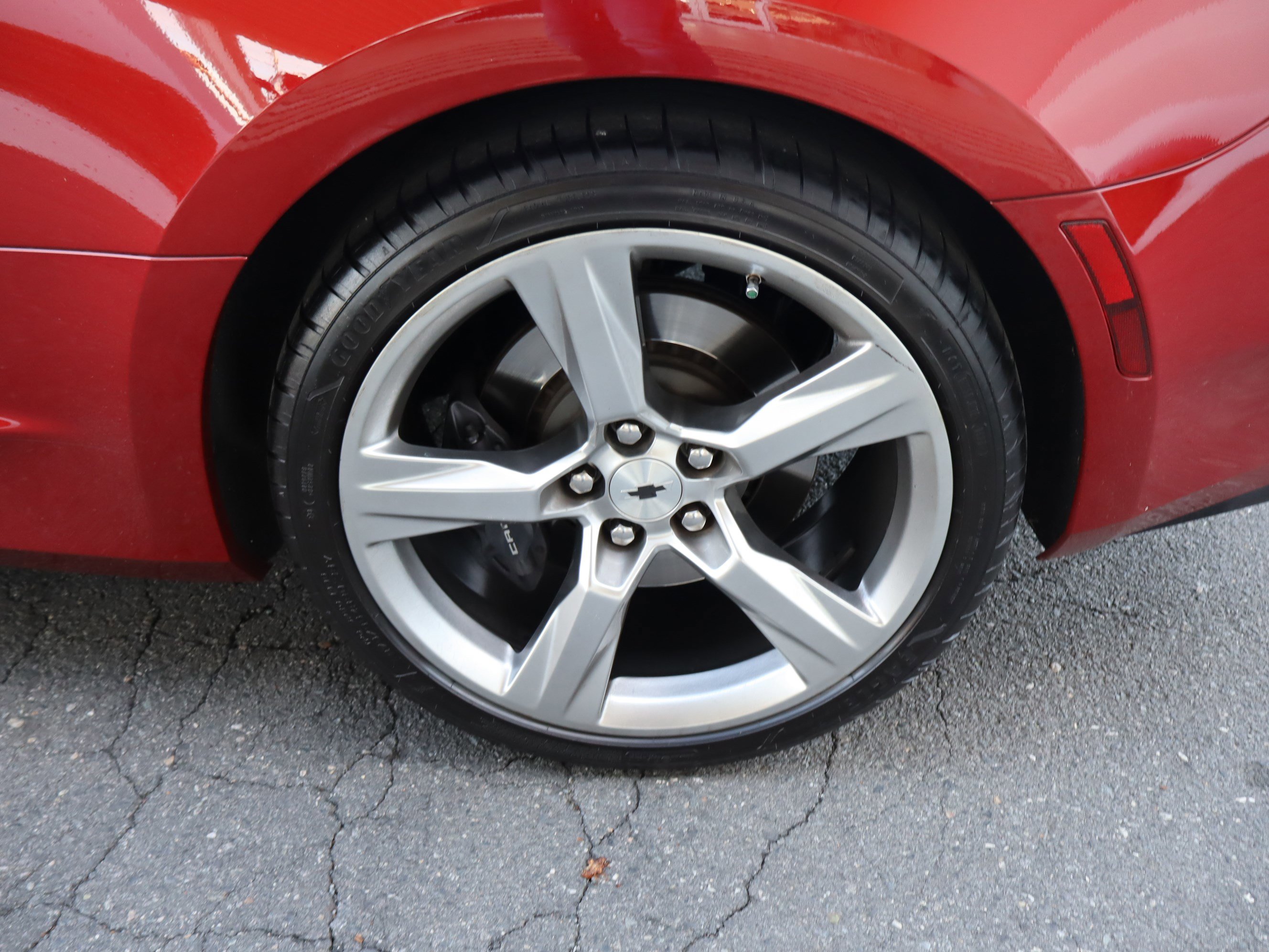 Used 2018 Chevrolet Camaro SS image 36