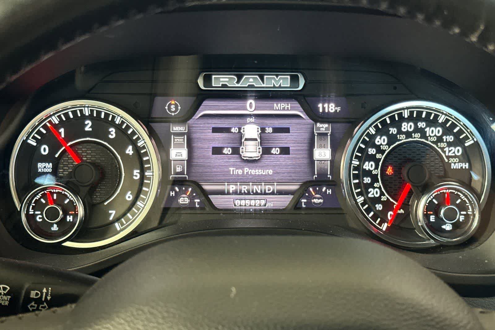 Used 2024 RAM 1500 Laramie AWD/4WD image 26