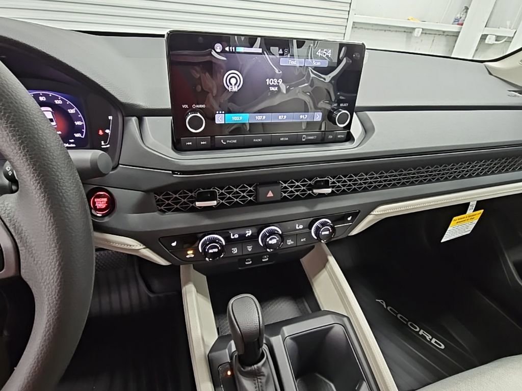 New 2025 Honda Accord SE image 12