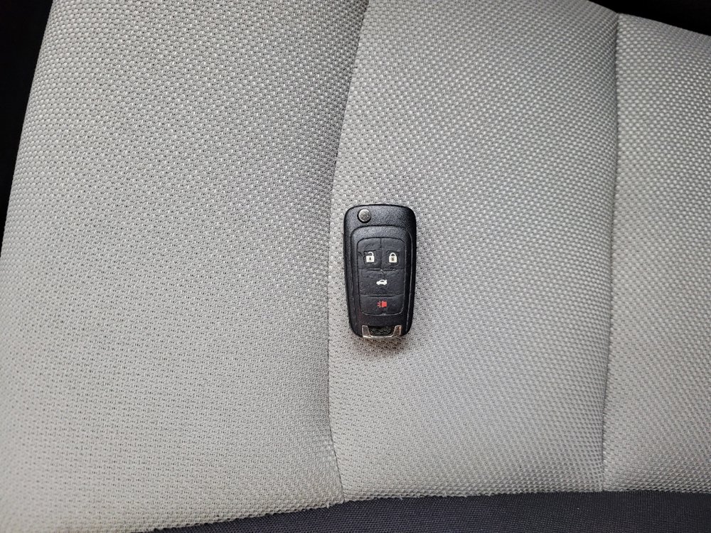 Used 2015 Chevrolet Cruze LS FWD image 32