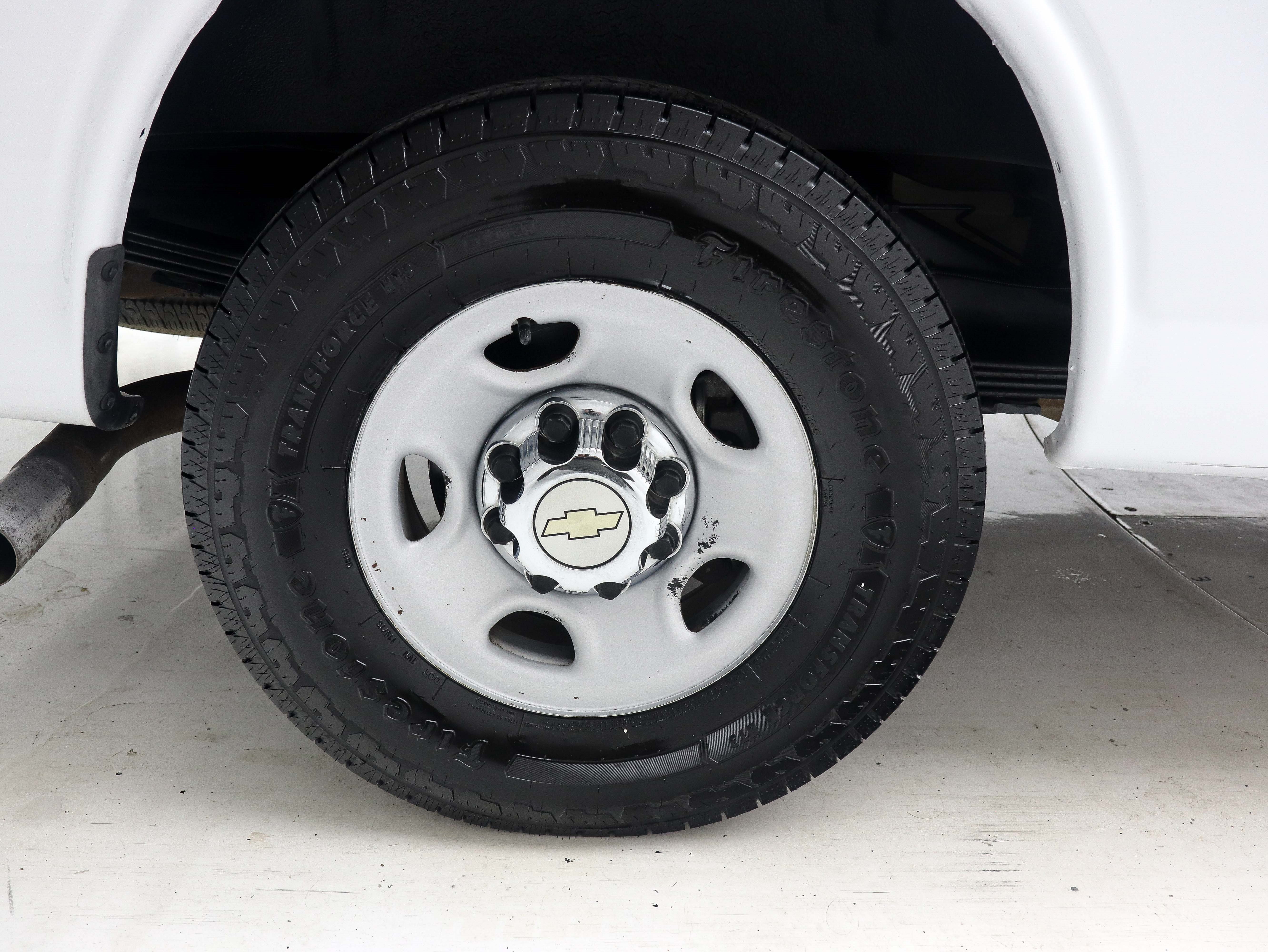 Used 2014 Chevrolet Express 3500 LT w/ LT Preferred Equipment Group RWD image 26