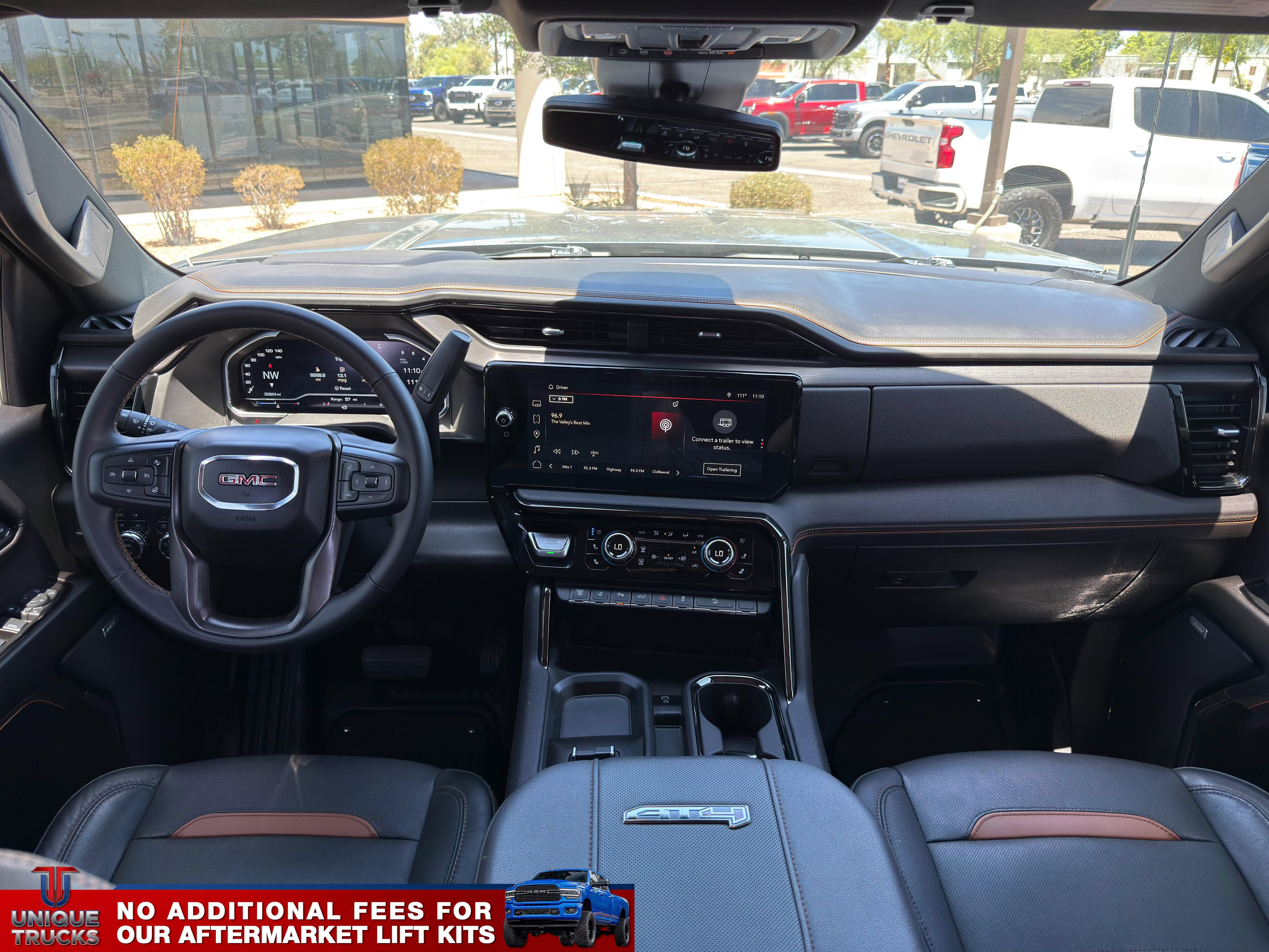 Used 2024 GMC Sierra 2500 AT4 w/ AT4 Preferred Package AWD/4WD image 33