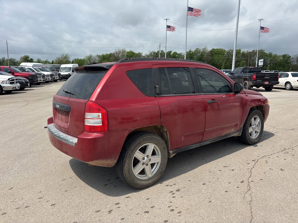 Used 2009 Jeep Compass Sport image 3