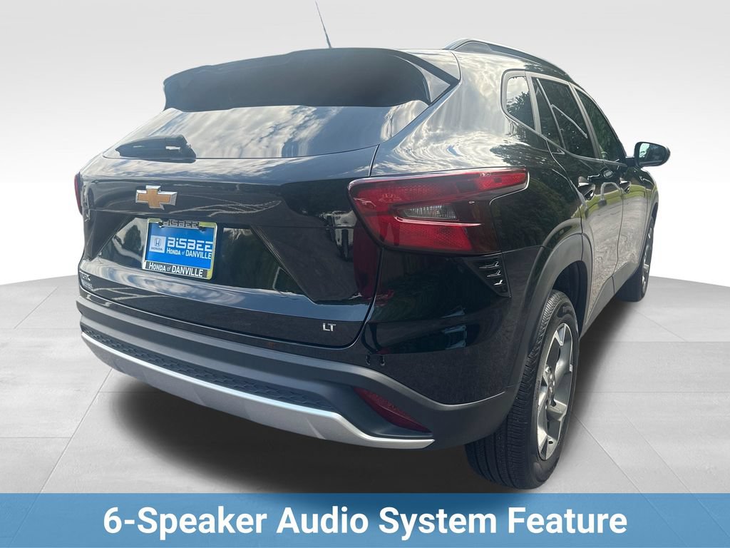 Used 2025 Chevrolet Trax LT FWD image 8