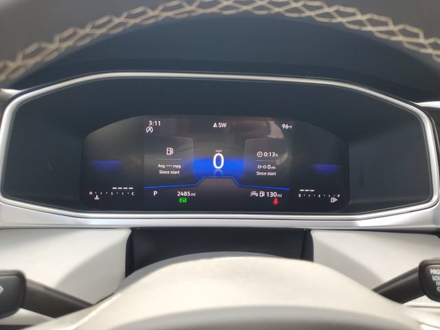 Certified 2025 Volkswagen Taos SE w/ Panoramic Sunroof Package FWD image 30