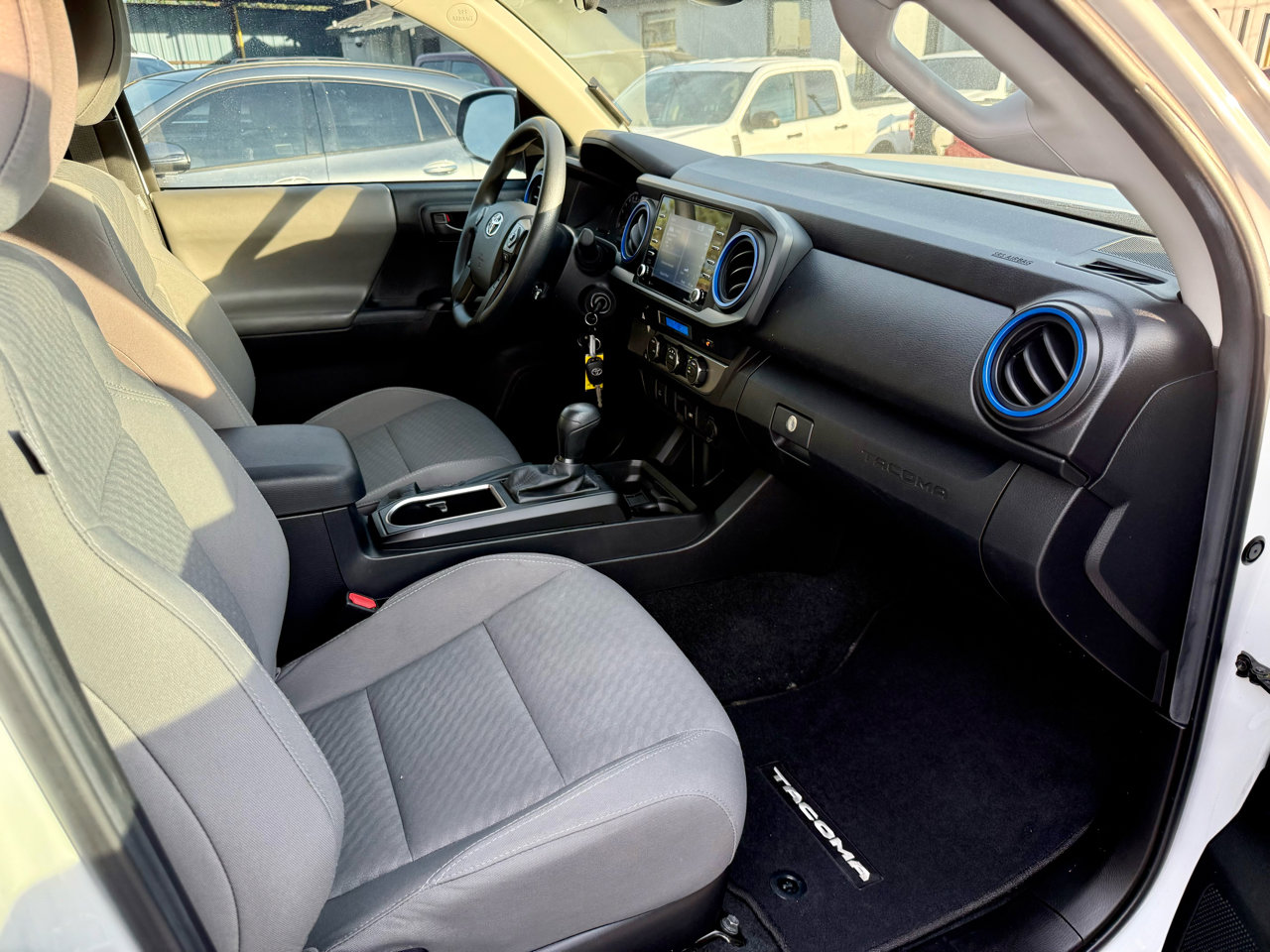 Used 2022 Toyota Tacoma SR image 22