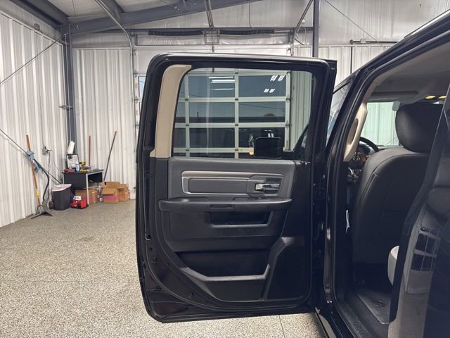 Used 2021 RAM 1500 Classic SLT image 17