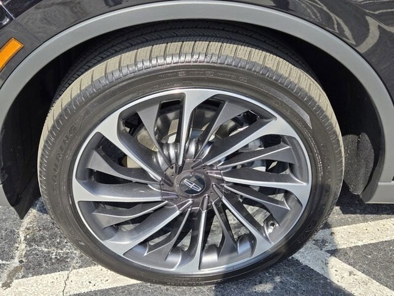 Used 2026 Lincoln Aviator Reserve image 9