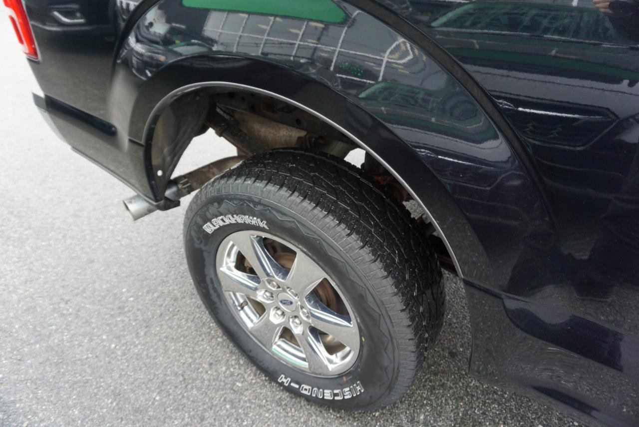 Used 2018 Ford F150 XLT w/ Equipment Group 302A Luxury image 4