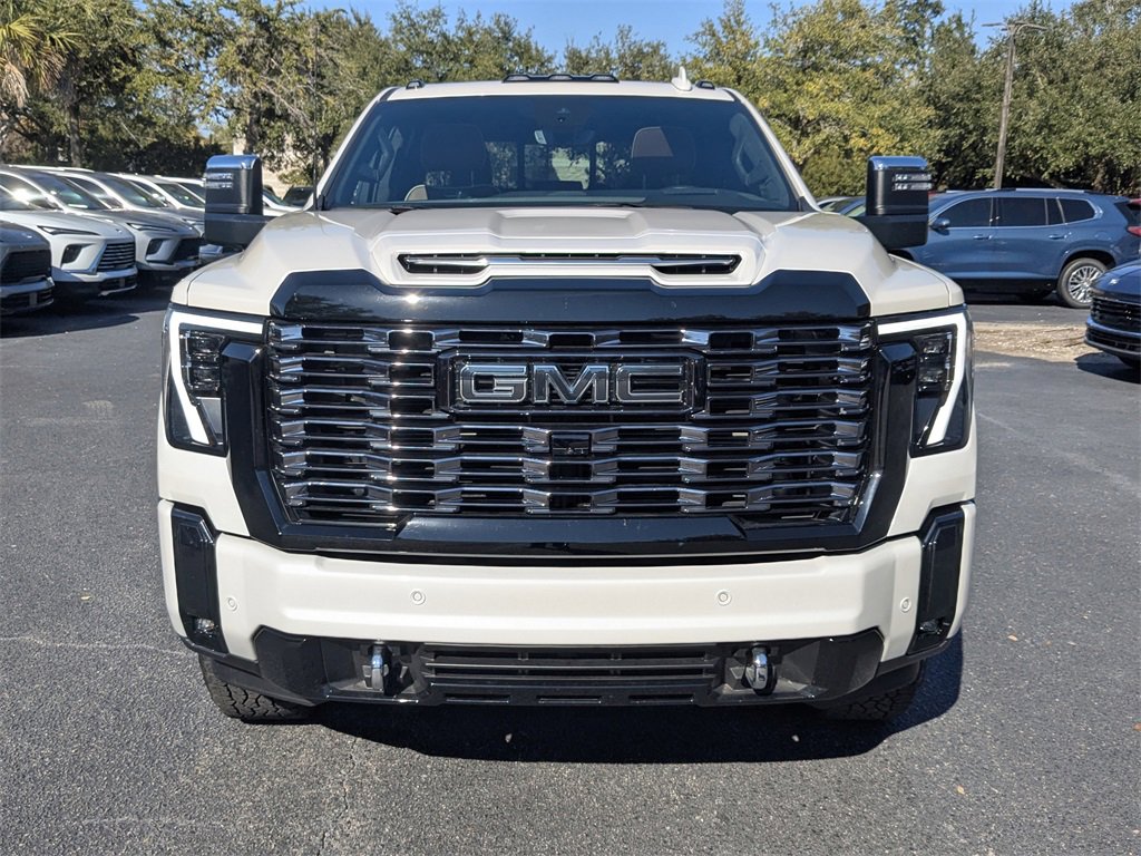 Used 2025 GMC Sierra 2500 Denali Ultimate w/ Max Trailering Package image 9