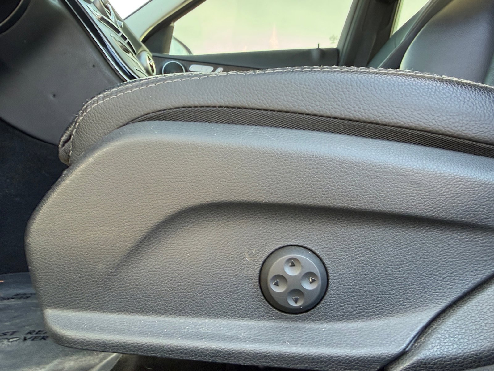 Used 2017 Mercedes-Benz C 300 4MATIC Sedan image 20