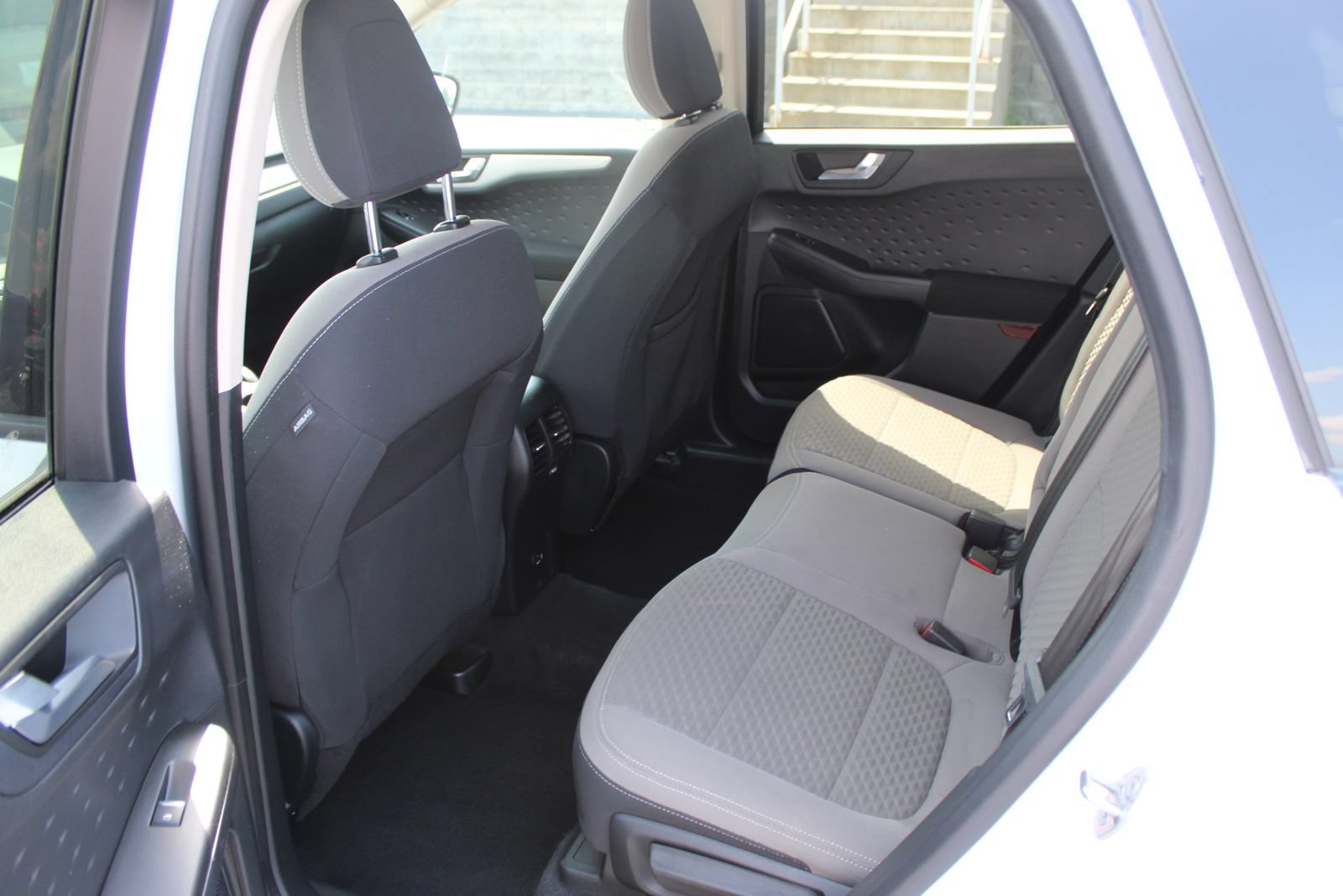 Used 2020 Ford Escape SE Sport FWD image 19