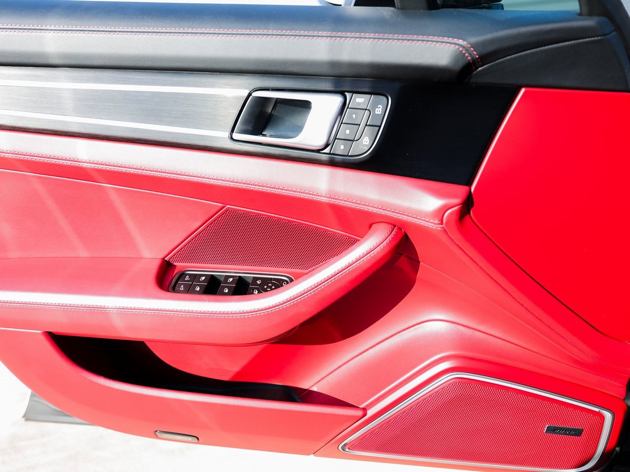 Certified 2023 Porsche Panamera Platinum Edition image 23