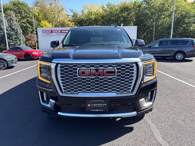 Used 2022 GMC Yukon Denali AWD/4WD image 4