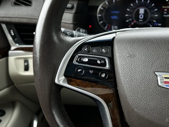 Used 2017 Cadillac Escalade Luxury RWD image 15