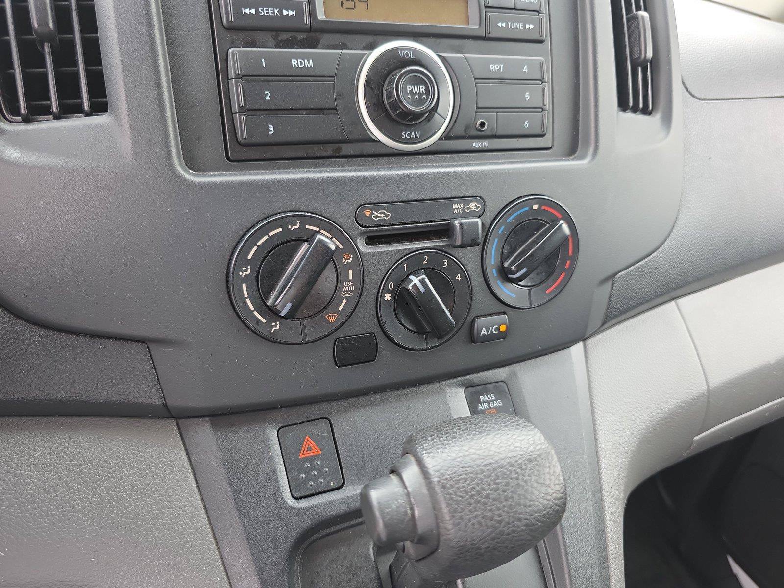 Used 2015 Nissan NV200 S FWD image 23