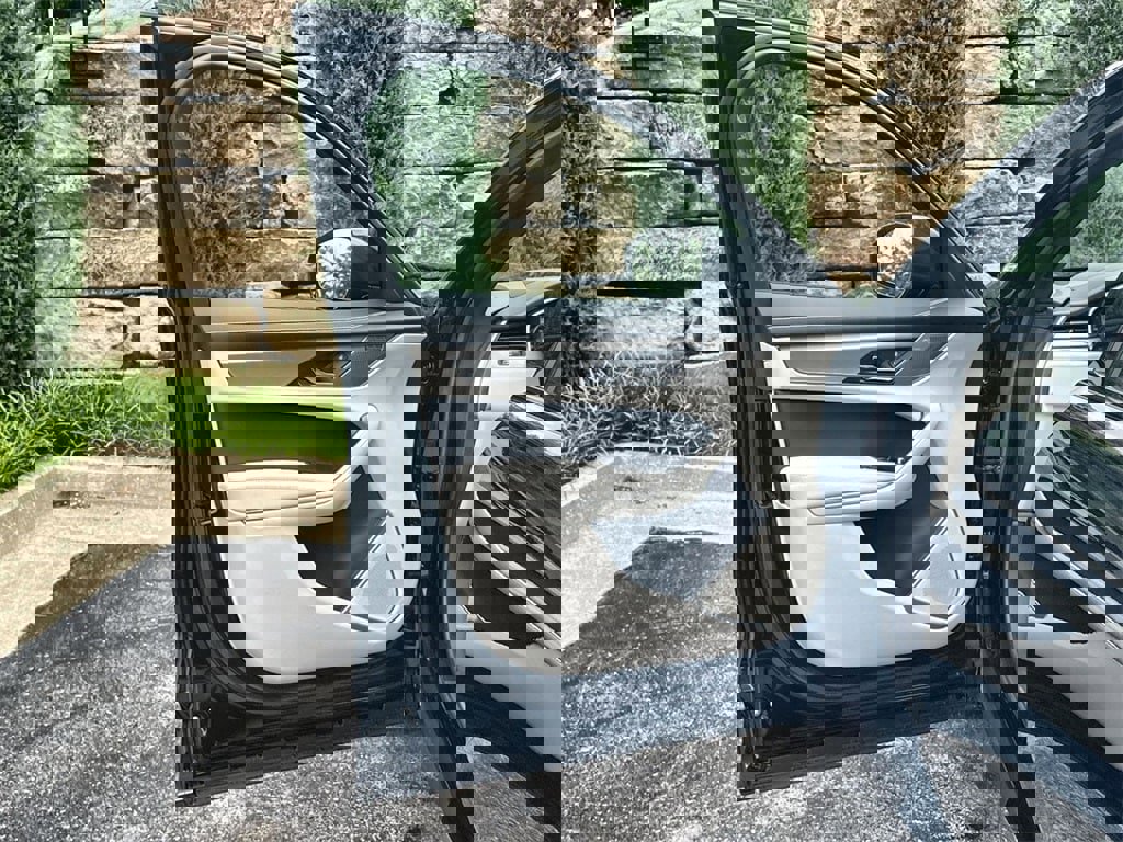 New 2026 Jaguar F-PACE R-Dynamic S image 17