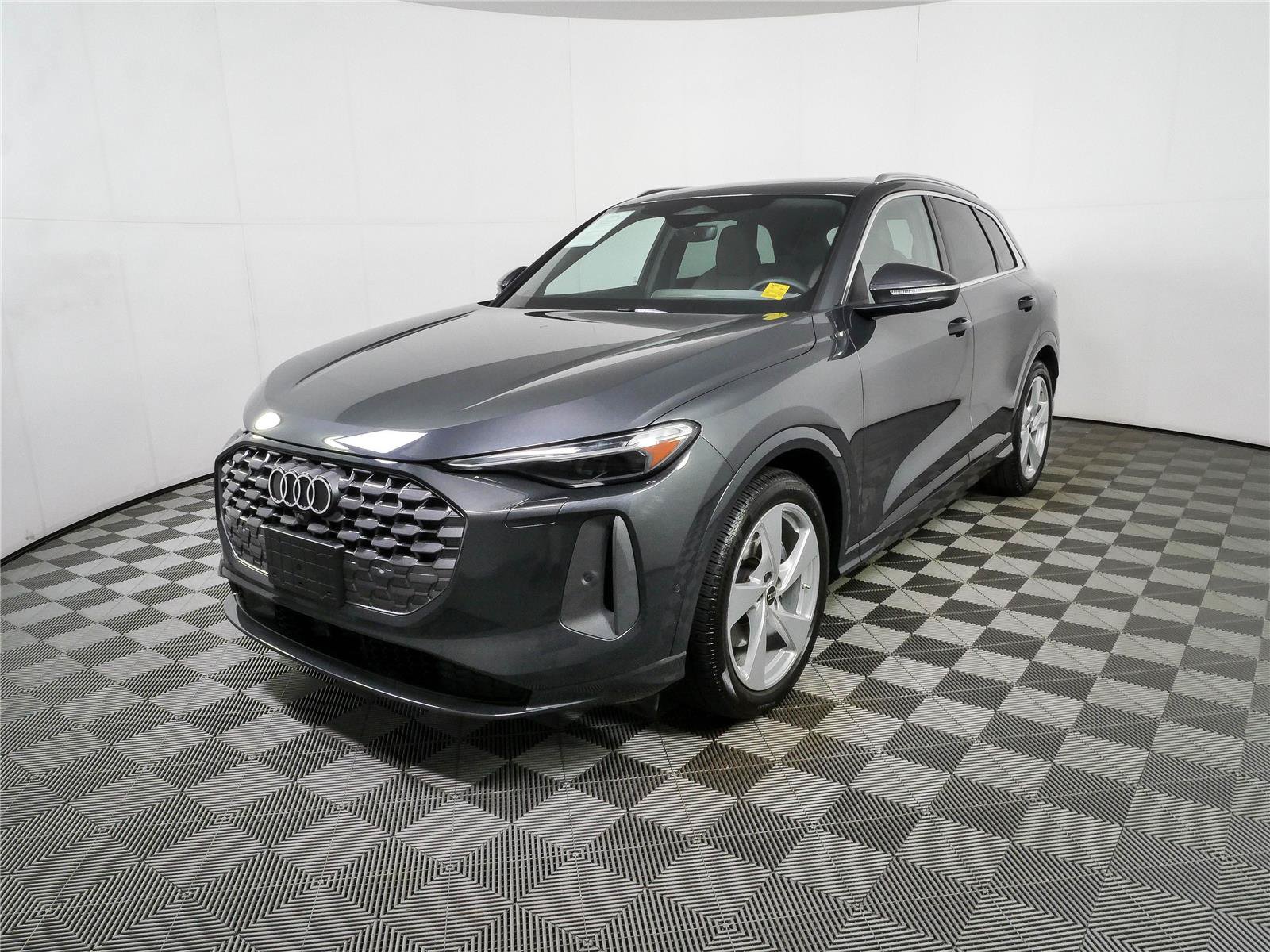 Used 2025 Audi Q5 Prestige AWD/4WD image 28