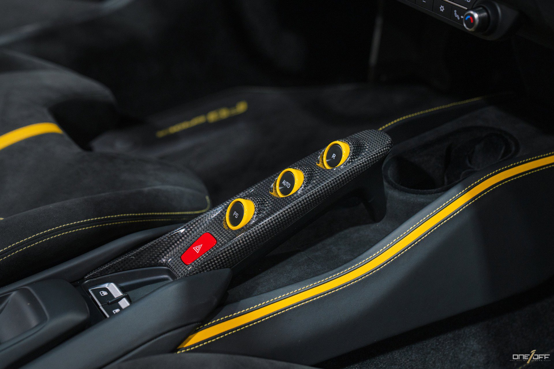 Used 2022 Ferrari F8 Tributo RWD image 27