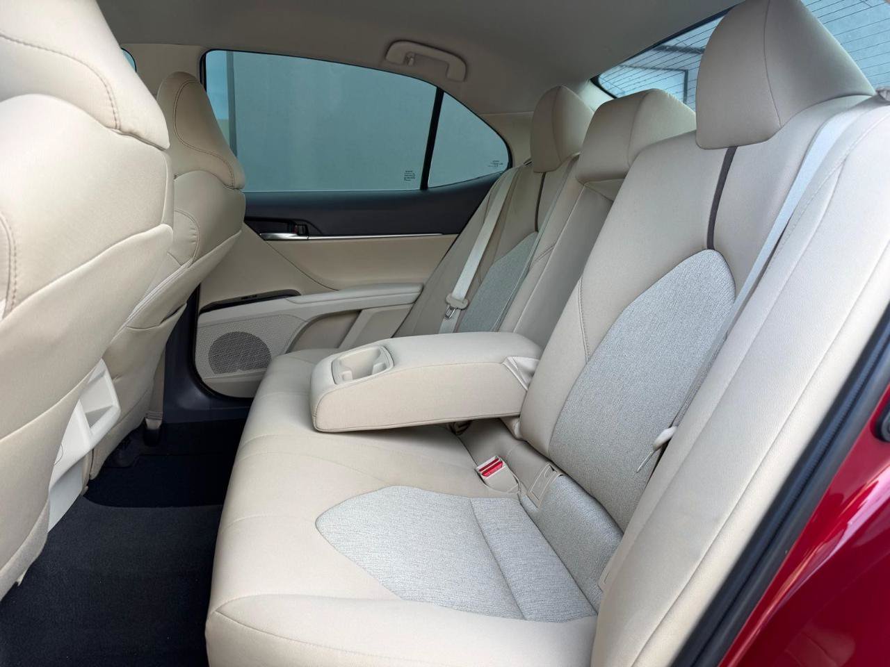 Used 2019 Toyota Camry LE w/ Convenience Package FWD image 15