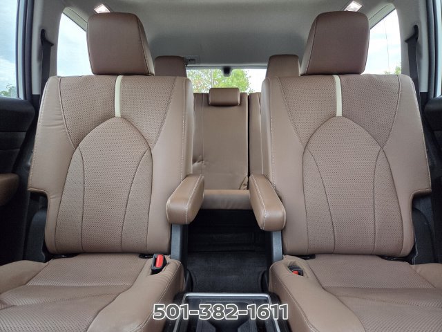 Used 2024 Toyota Grand Highlander AWD image 12
