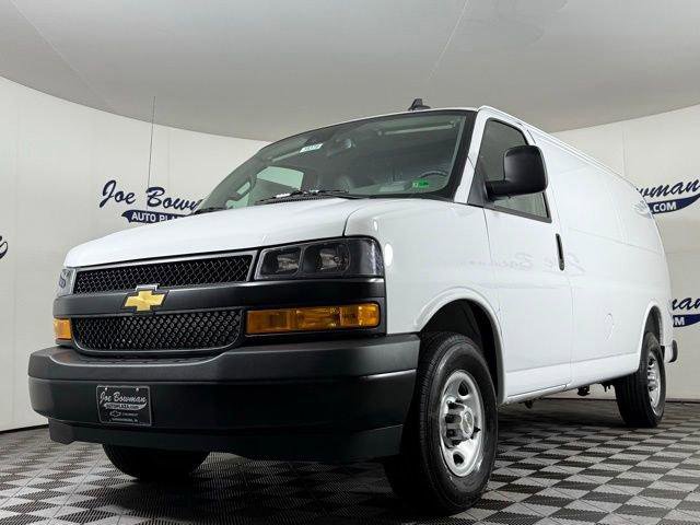 New 2025 Chevrolet Express 2500 w/ Driver Convenience Package video 2
