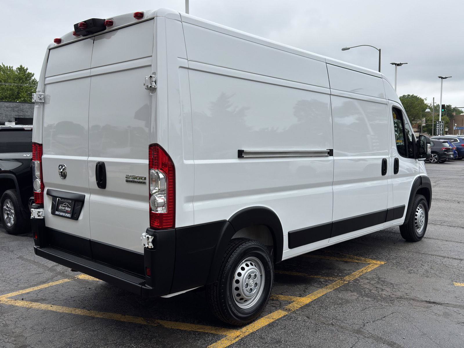 Used 2025 RAM ProMaster 2500 w/ Convenience Group FWD image 13