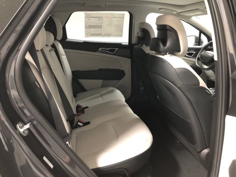 New 2026 Kia Sportage EX w/ EX Panorama Roof Package image 11
