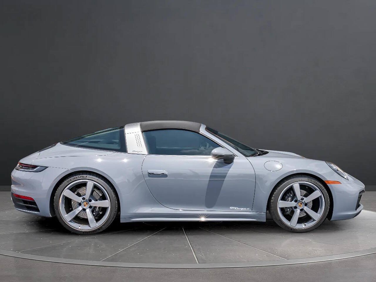 Used 2024 Porsche 911 Targa 4 AWD/4WD image 9