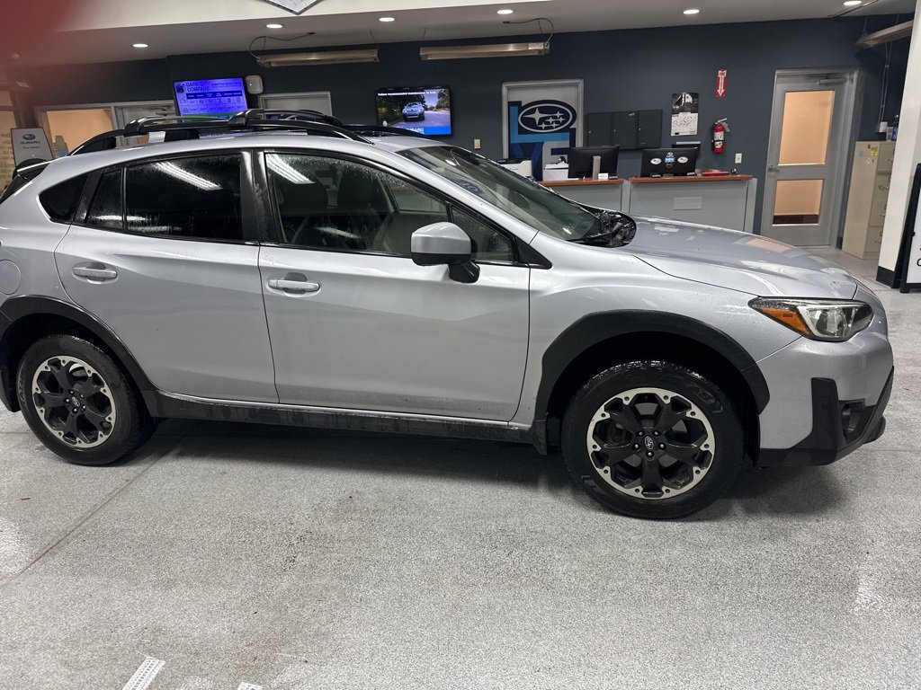 Used 2021 Subaru Crosstrek 2.0i Premium w/ Moonroof Package image 6