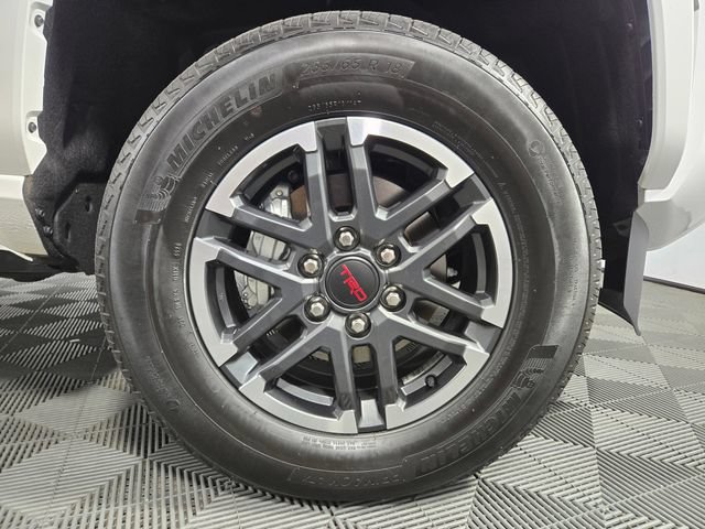 Used 2025 Toyota Tacoma TRD Sport AWD/4WD image 11