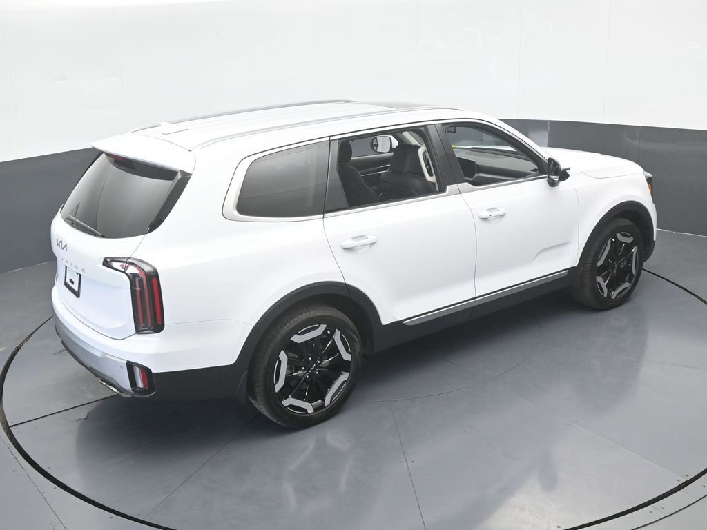 Used 2023 Kia Telluride EX image 56