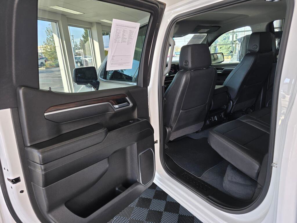 Used 2025 GMC Sierra 1500 SLT image 38