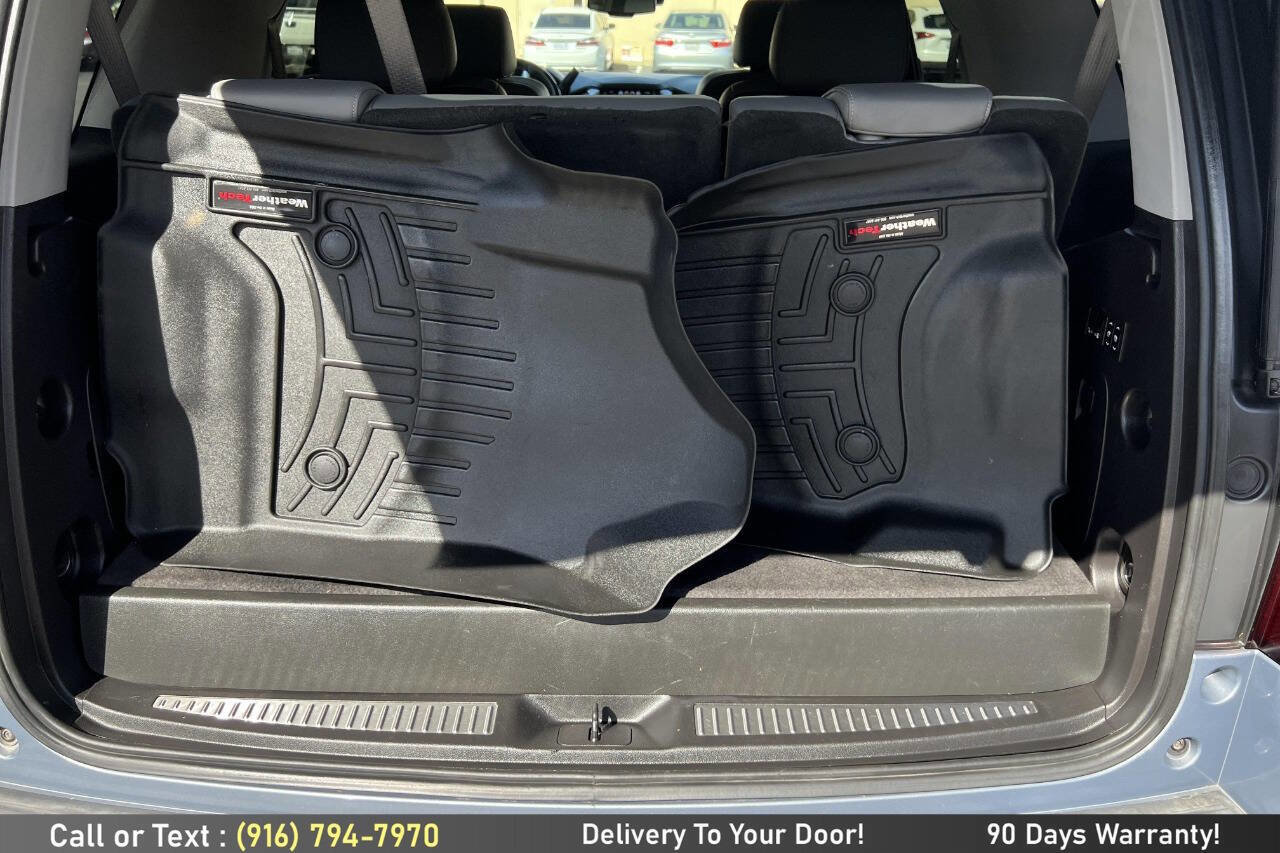 Used 2016 Chevrolet Tahoe LT w/ Luxury Package image 11