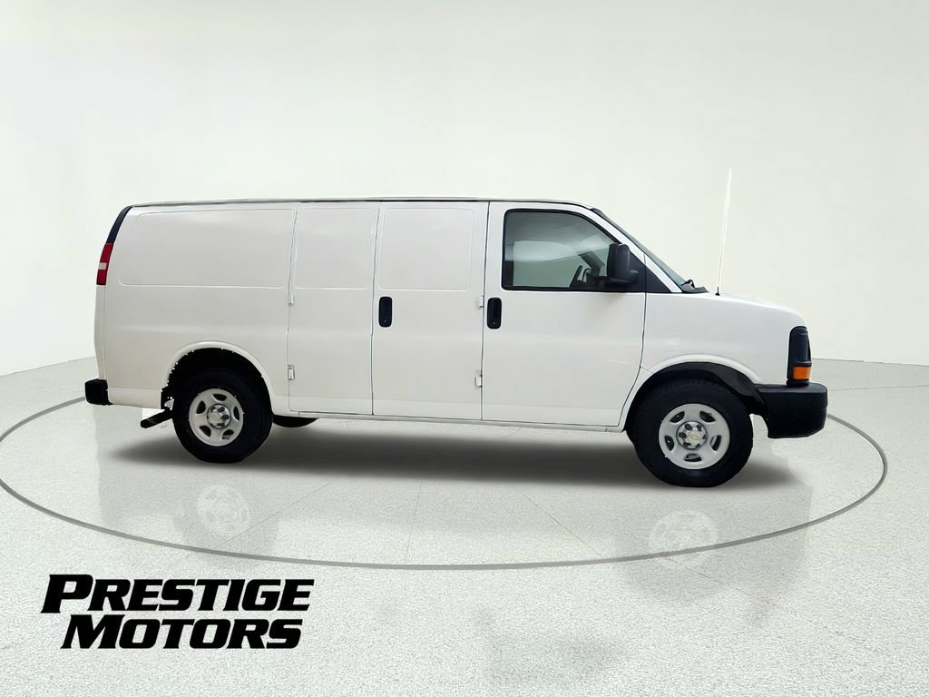 Used 2008 Chevrolet Express 1500 RWD image 9