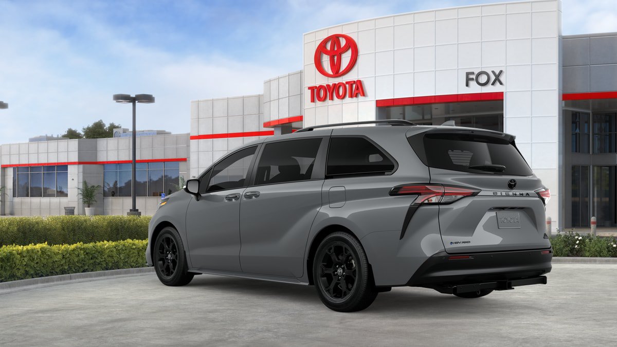 New 2026 Toyota Sienna XLE Woodland Edition AWD/4WD image 29
