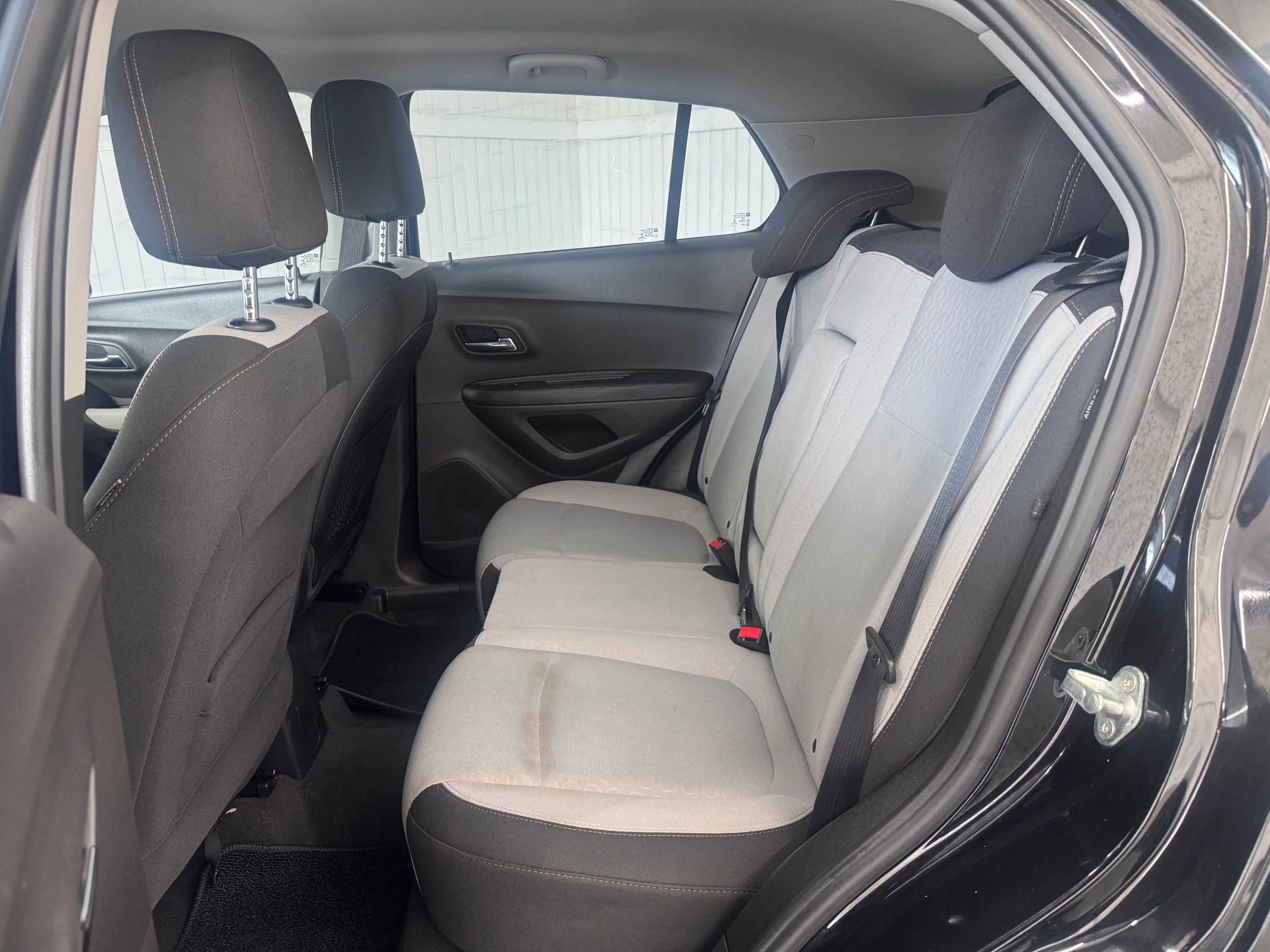 Used 2018 Chevrolet Trax LS FWD image 12