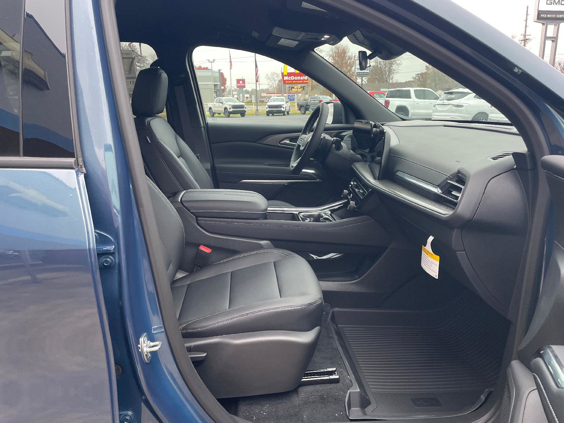 New 2026 Chevrolet Traverse LT w/ Midnight/Sport Edition image 12