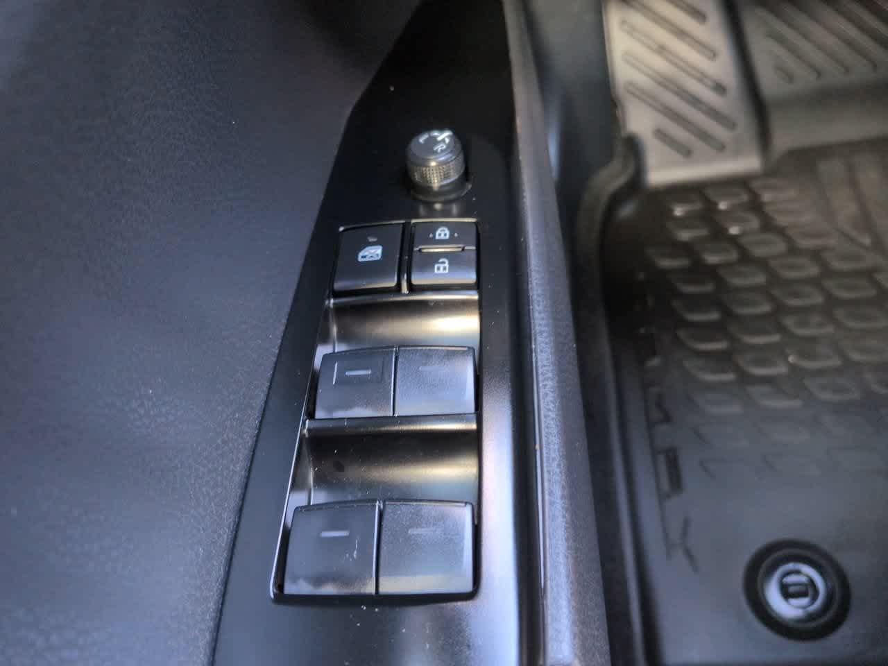 Certified 2026 Toyota Camry SE FWD image 21