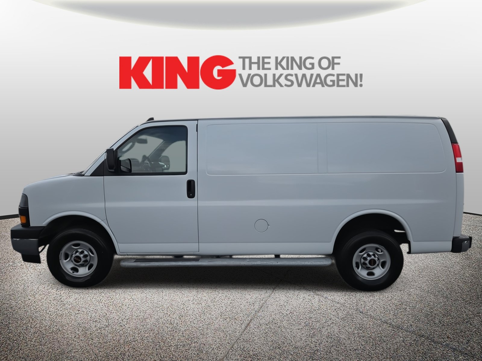 Used 2024 GMC Savana 2500 w/ Driver Convenience Package RWD image 4