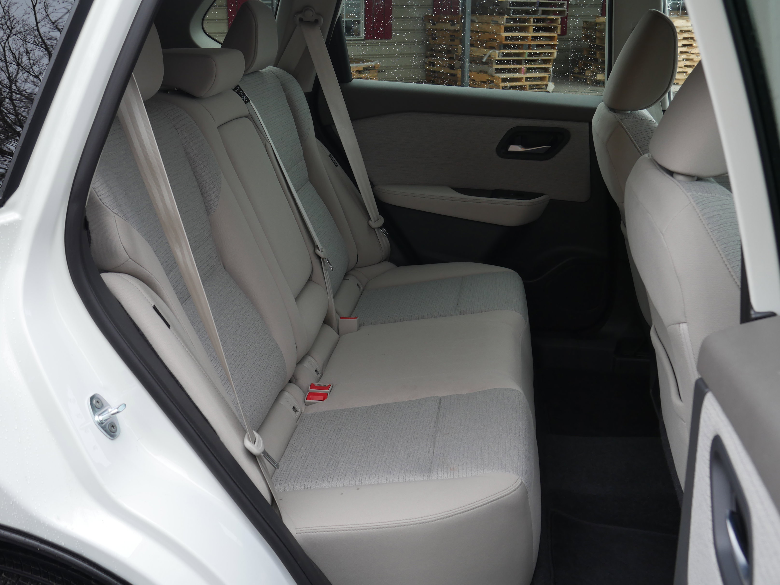 Certified 2022 Nissan Rogue SV image 25