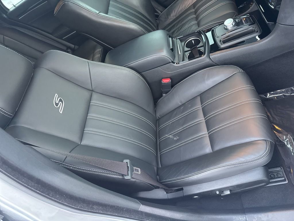 Used 2022 Chrysler 300 S w/ Safetytec Plus Group image 37