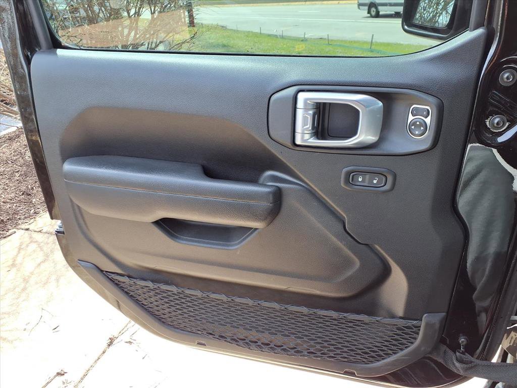 Used 2024 Jeep Wrangler Sport S image 20