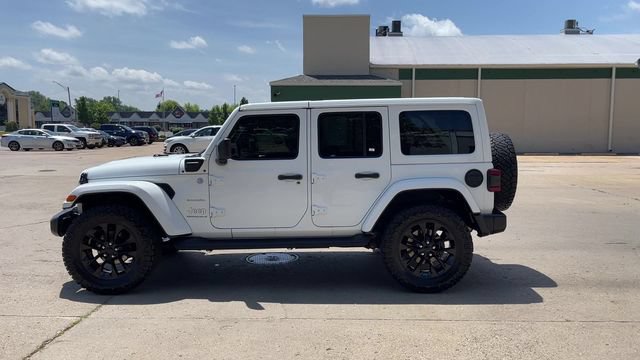 Used 2023 Jeep Wrangler Unlimited Sahara w/ Cold Weather Group AWD/4WD image 5
