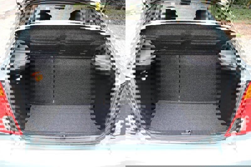 Used 2004 Hyundai Accent GL image 16